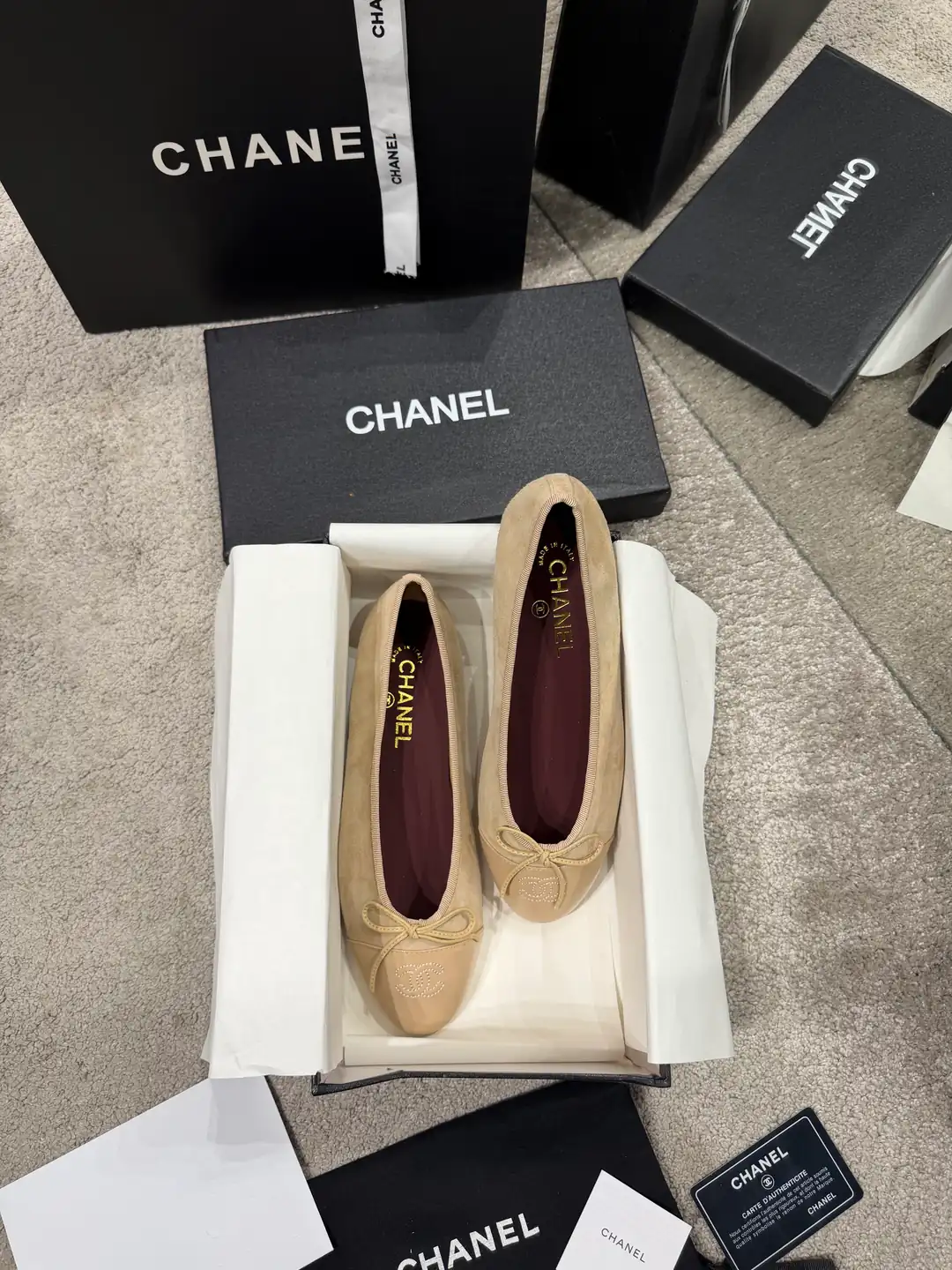 Chanel Bej Süet Kadın Babet