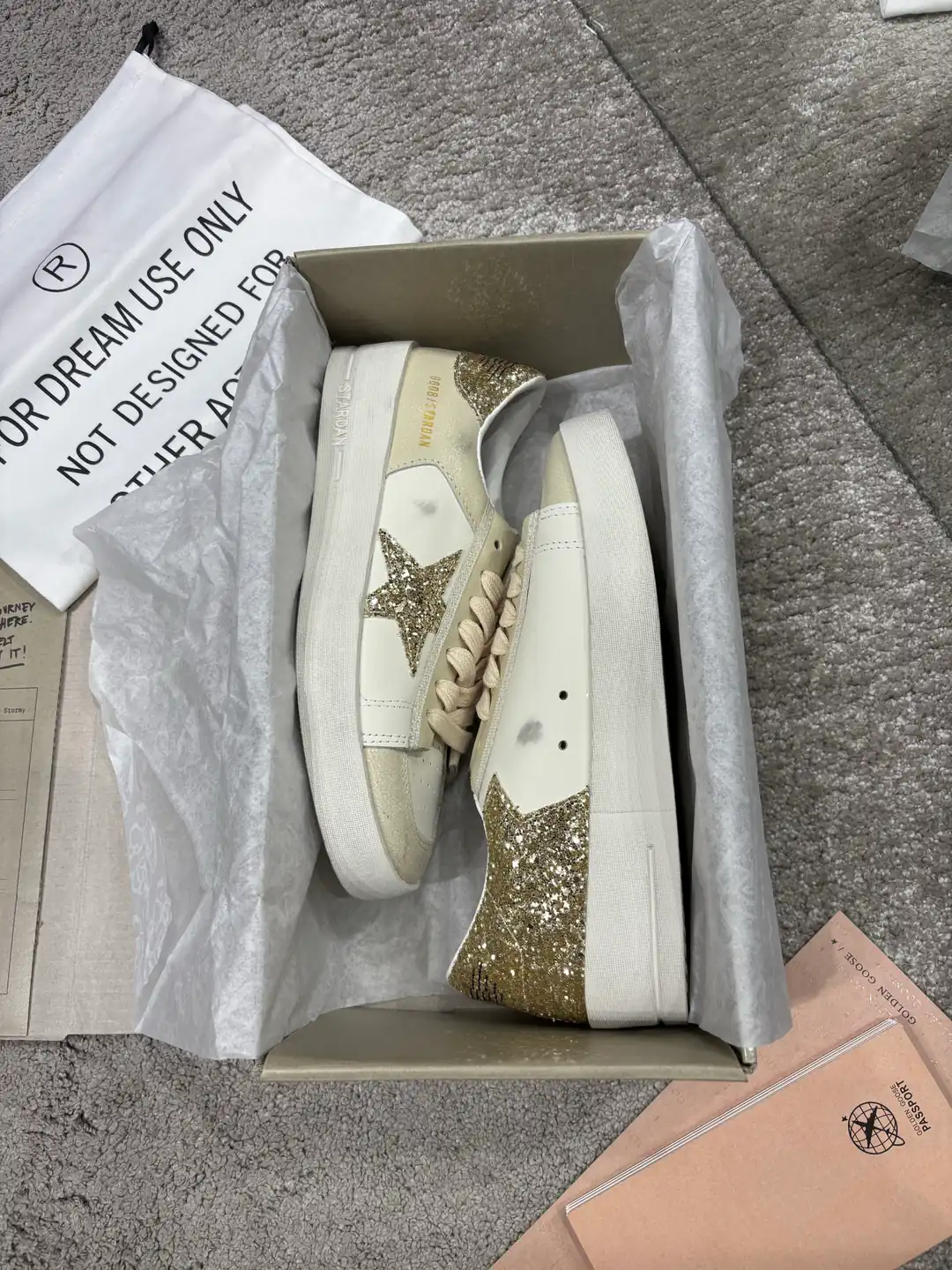 Golden Goose Super Star Kadın Deri Sneaker