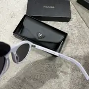 Prada Beyaz Güneş Gözlüğü 3