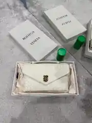 Bottega Veneta Knot Lock Beyaz Kadın Deri Çanta 1