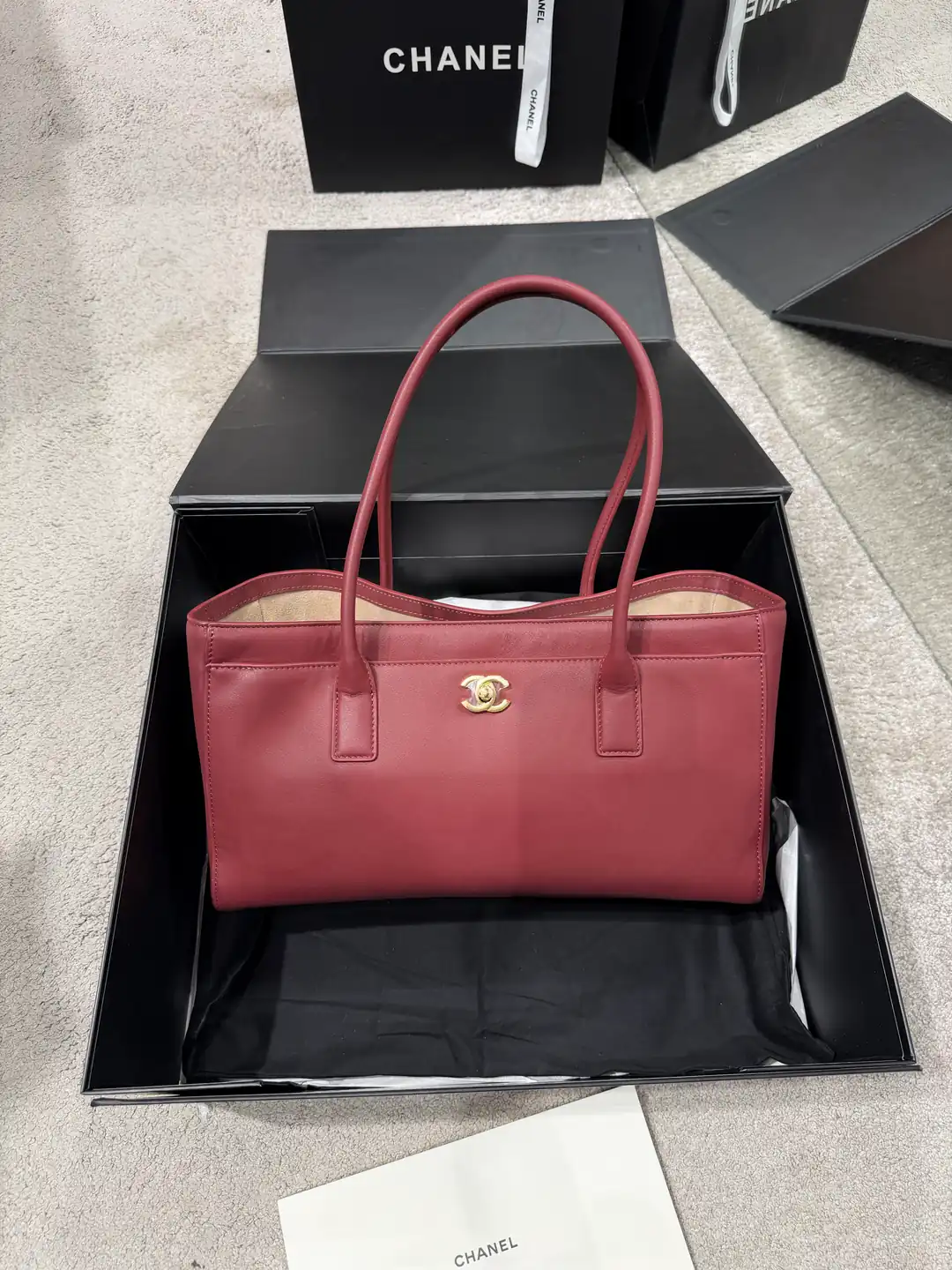 Chanel Shopping Small Bordo Kadın Deri Çanta