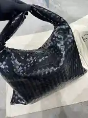 Bottega Veneta Hop Large Siyah Kadın Deri Çanta 2