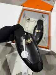 Hermes Oz Mule Kadın Deri Terlik 2