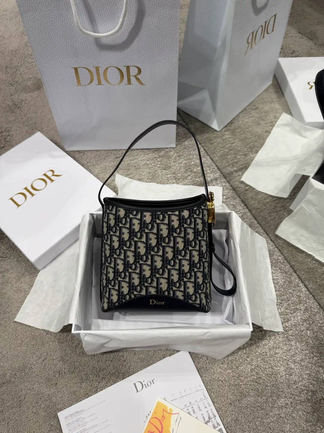 Dior Small Medaillon Bucket Kadın Deri Çanta
