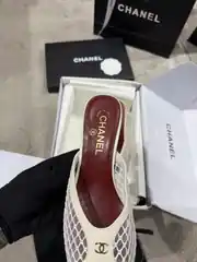 Chanel Coco Beach Beyaz Deri Kadın Topuklu Terlik 3