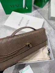 Bottega Veneta Andiamo Vizon Kadın Deri Clutch 2