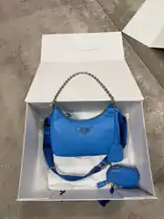 Prada Re-Edition Saffiano Mavi Deri Mini Çanta 1
