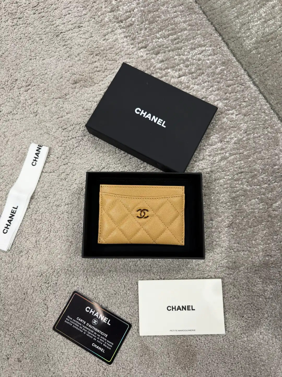 Chanel Bej Deri Kartlık