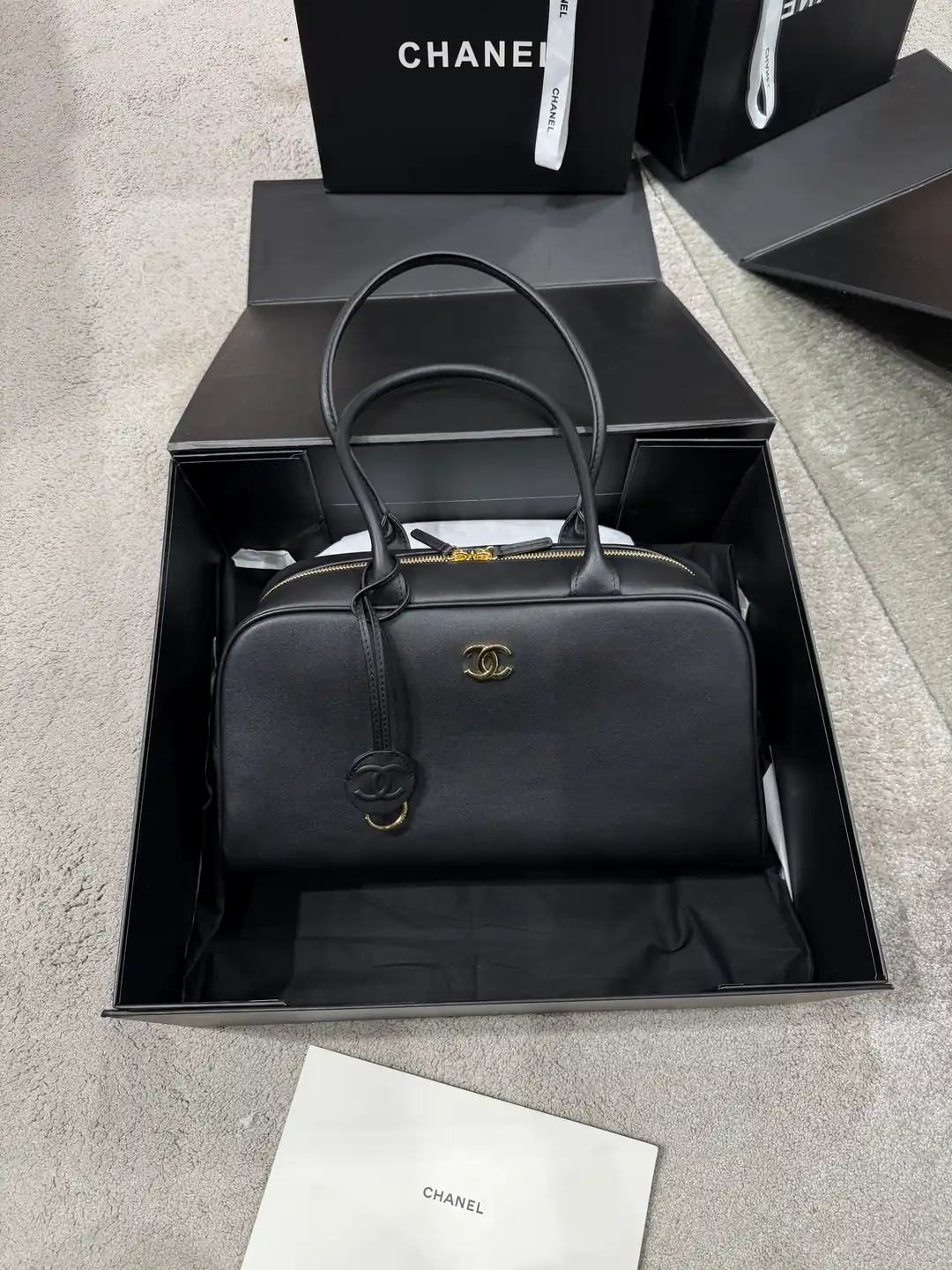 Chanel Siyah Large Bowling Kadın Deri Çanta