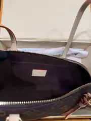 Louis Vuitton Squire East-West Kadın Deri Çanta 4