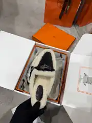 Hermes Oz Mule Kadın Deri Terlik 3
