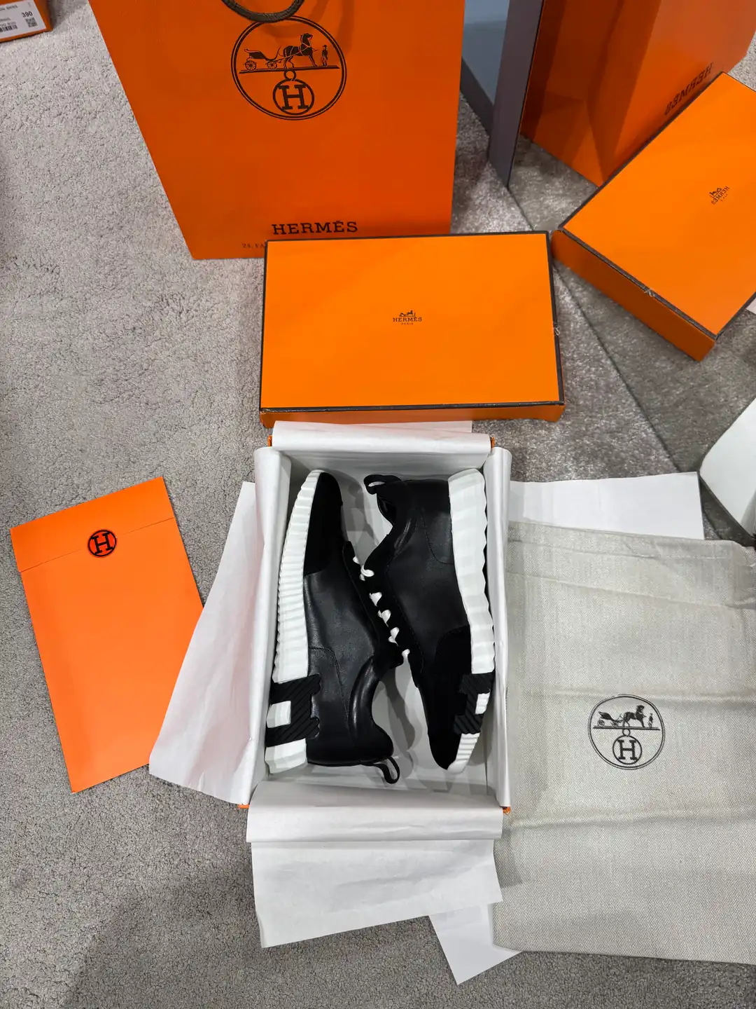 Hermes Bouncing Sneaker