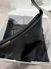Celine Shiny Calfskin Medium Kadın Deri Çanta 3