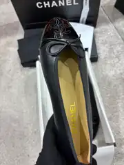 Chanel Siyah Deri Kadın Babet 2