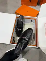 Hermes Oz Mule Kadın Deri Terlik 2