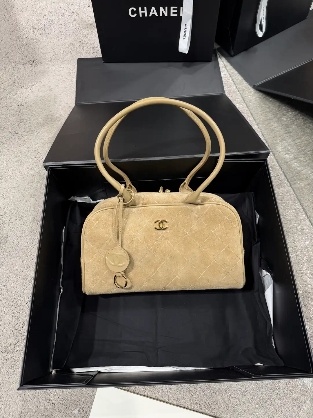 Chanel Small Bowling Kadın Süet Çanta 