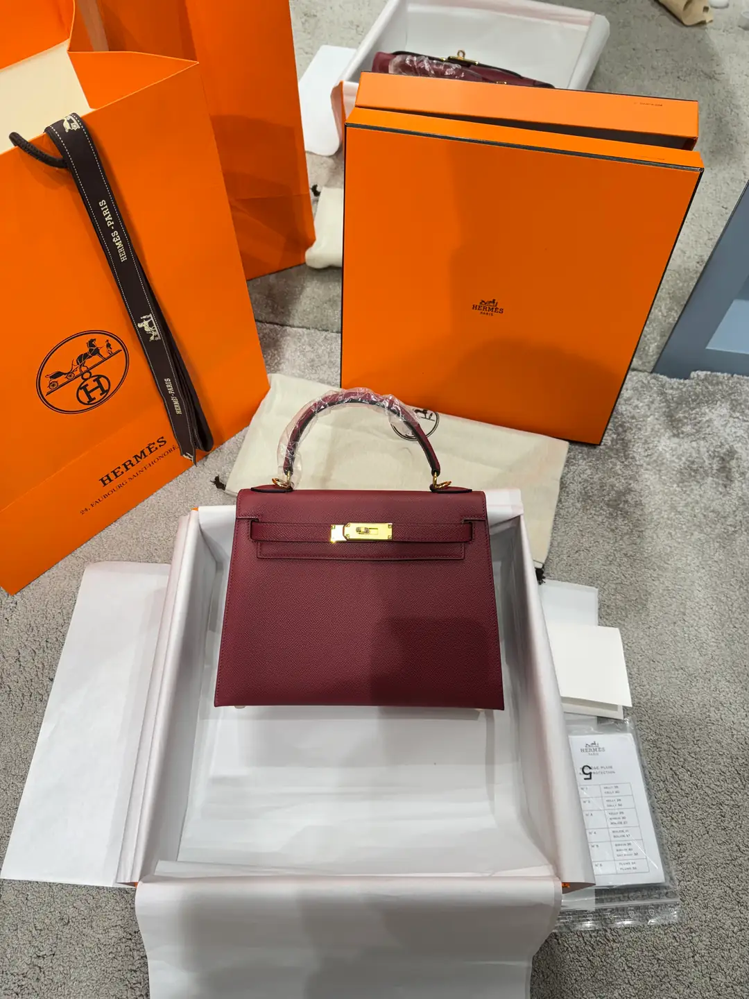 Hermes Kelly 28 Kadın Bordo Deri Çanta