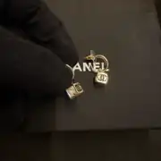 Chanel Cube Küpe 1