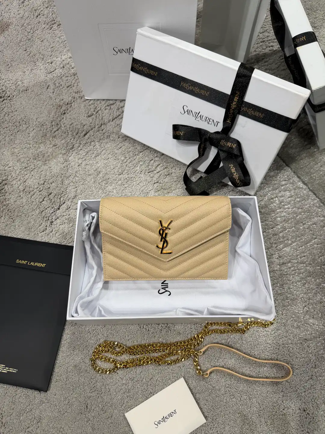 YSL Cassandre Small Kadın Deri Cüzdan Çanta 