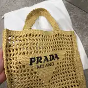 Prada Hasır Çanta 2