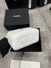 Chanel Beyaz Vanity Kadın Deri Çanta 4