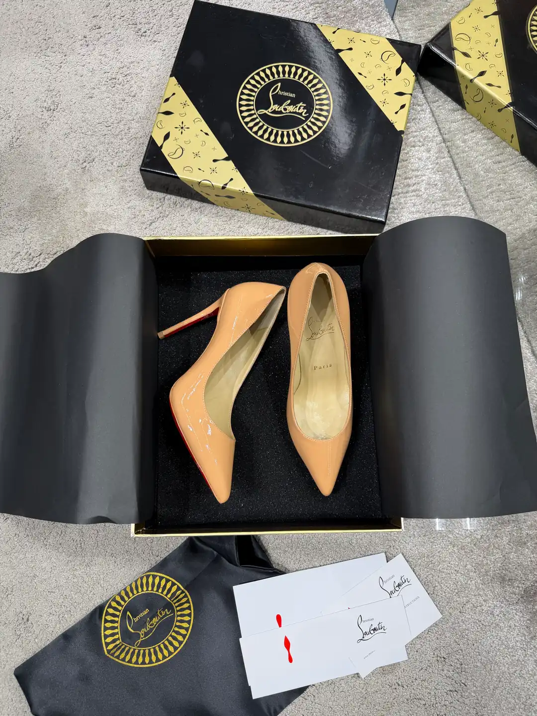  Christian Louboutin Kadın Deri Topuklu Ayakkabı