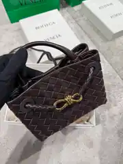 Bottega Veneta Andiamo Mini Acı Kahve Kadın Çanta 2