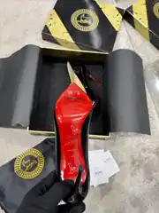  Christian Louboutin Kadın Deri Topuklu Ayakkabı 4