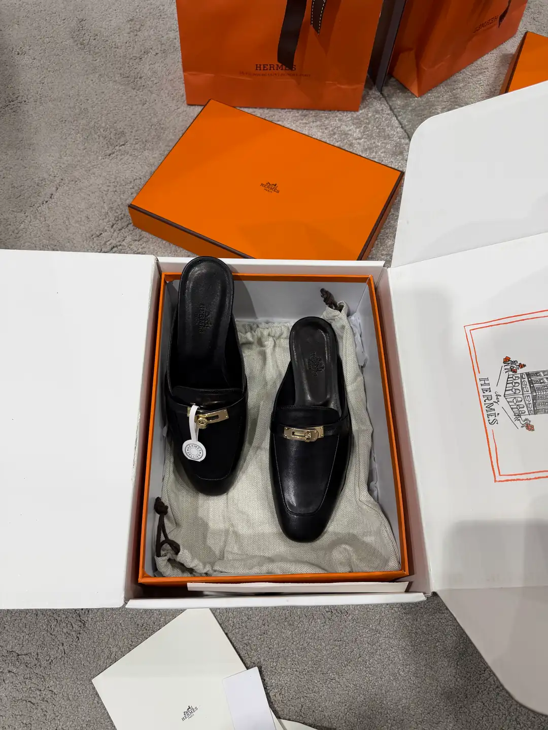 Hermes Oz Mule Kadın Deri Terlik