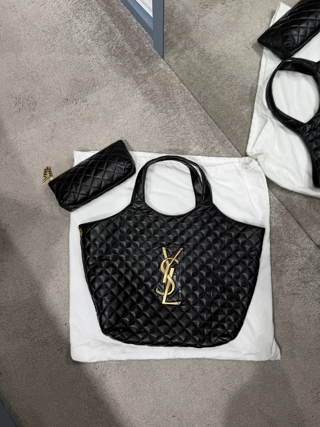 YSL Icare Maxi Shopping Siyah Kadın Deri Çanta