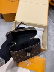 Louis Vuitton Vanity Kadın Deri Çanta 3