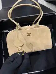 Chanel Small Bowling Kadın Süet Çanta  2