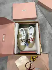 Miu Miu Plume Süet Kadın Sneaker 1
