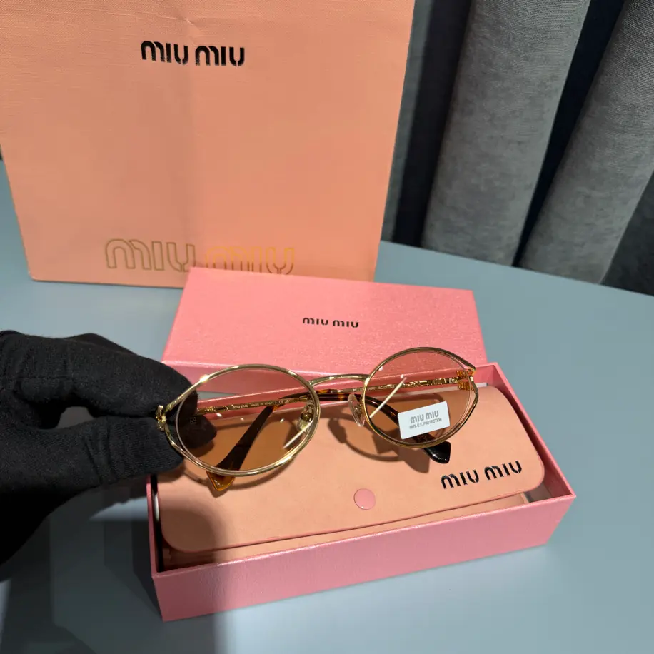 Miu Miu Gold Detaylı  Güneş Gözlüğü