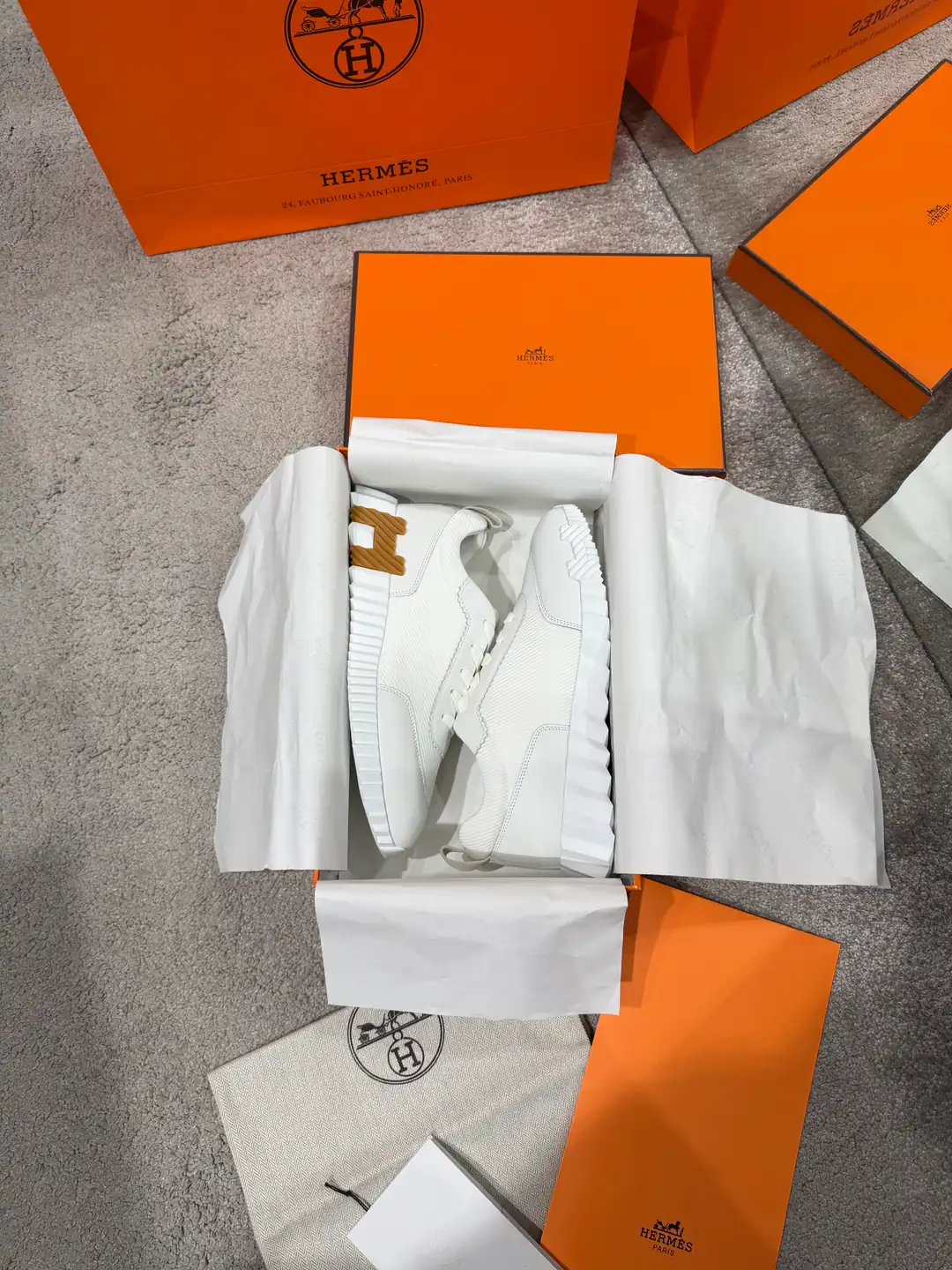 Hermes Bouncing Sneaker