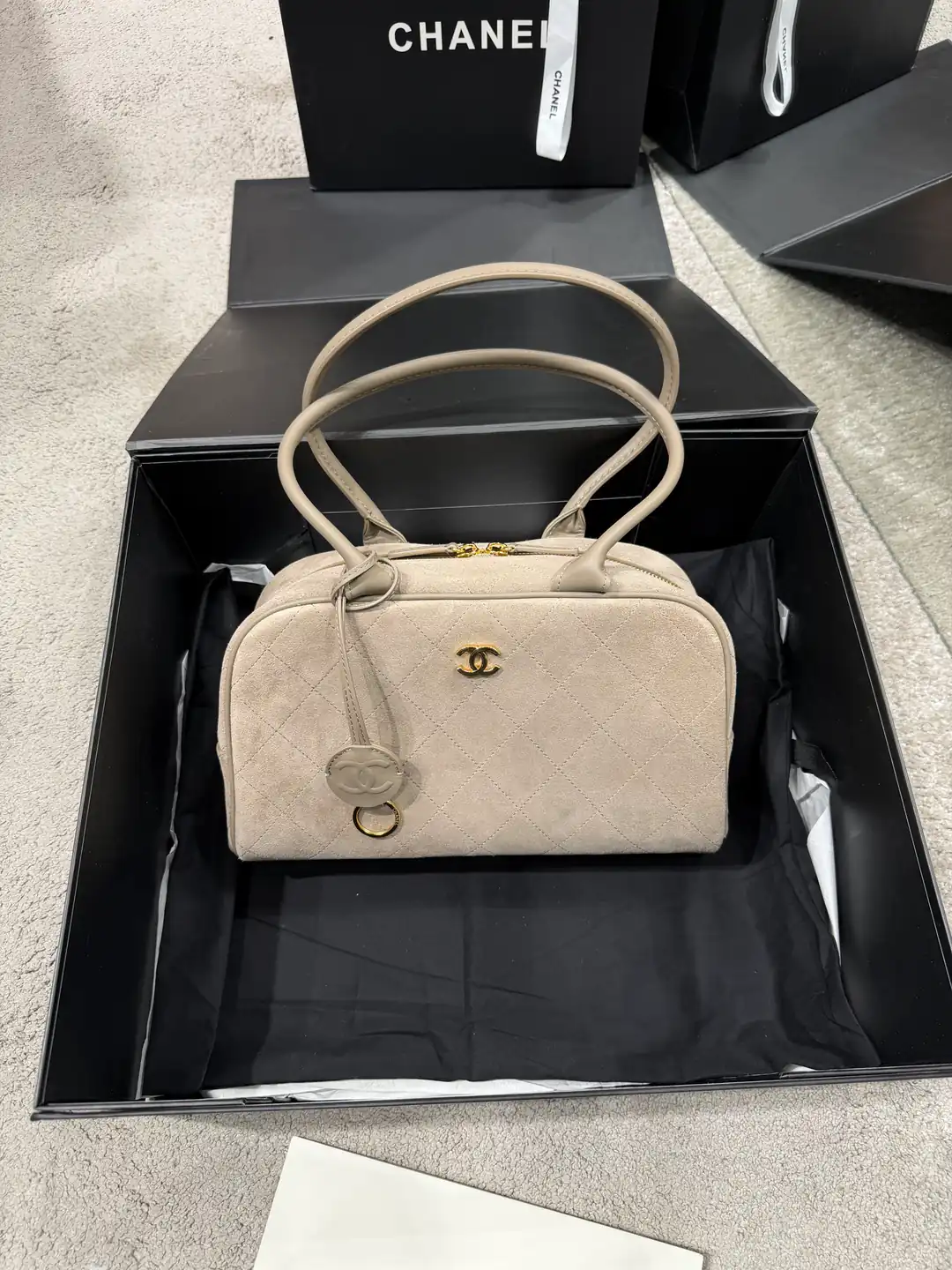 Chanel Small Bowling Süet Kadın Deri Çanta