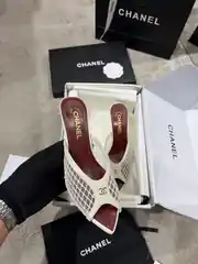 Chanel Coco Beach Beyaz Deri Kadın Topuklu Terlik 2