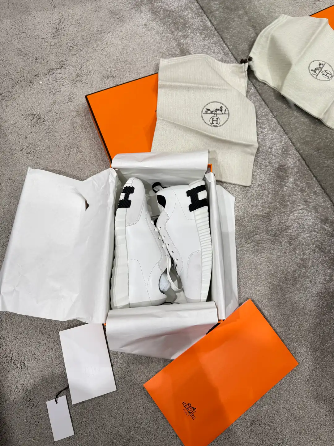 Hermes Bouncing Sneaker