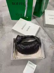 Bottega Veneta Mini Jodie Acı Kahve Kadın Deri Çanta 1