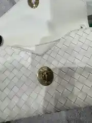 Bottega Veneta Knot Lock Beyaz Kadın Deri Çanta 4