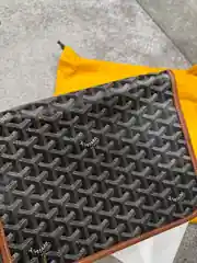 Goyard Medium Clutch 3