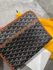 Goyard Medium Clutch 2