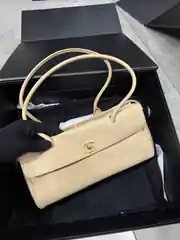 Chanel Krem Small Shopping Kadın Deri Çanta 2