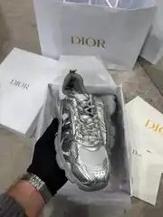 Dior Chrono Gri Kadın Deri Sneaker 3