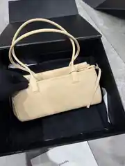 Chanel Krem Small Shopping Kadın Deri Çanta 5