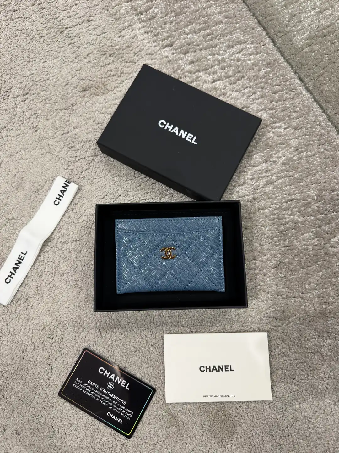 Chanel Mavi Deri Kartlık