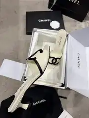 Chanel Coco Beach Beyaz Kadın Deri Topuklu Terlik 4