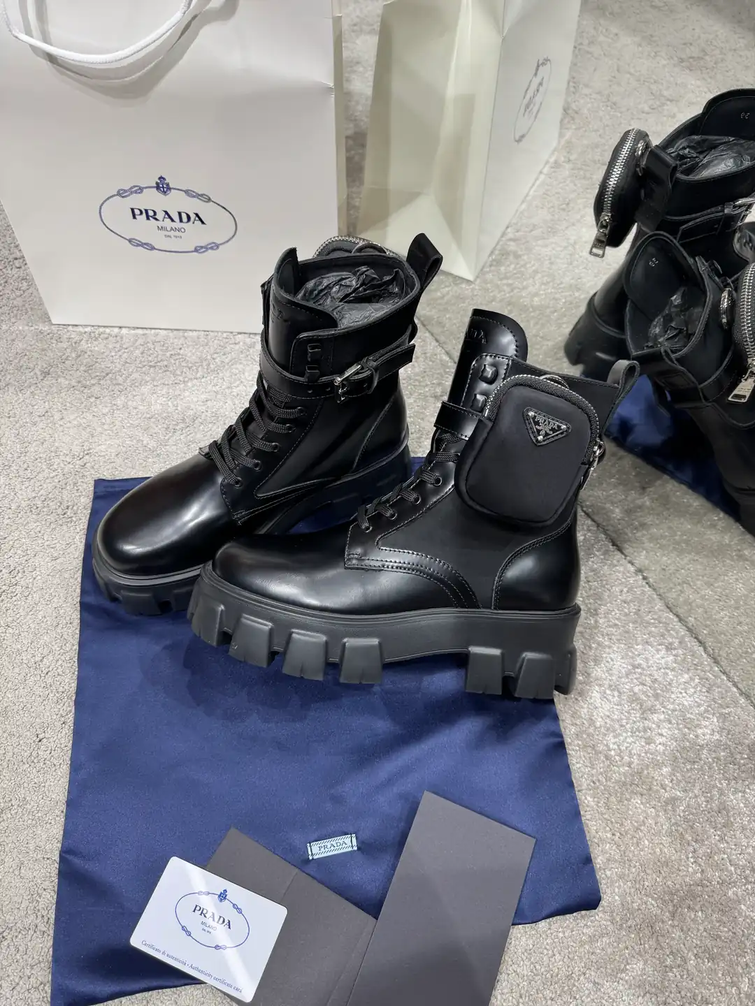 Prada Kadın Deri Bot