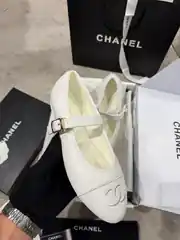 Chanel Beyaz Mary Janes Kadın Deri Babet 2