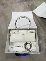 Prada Bonnie Medium Kadın Deri Çanta 1